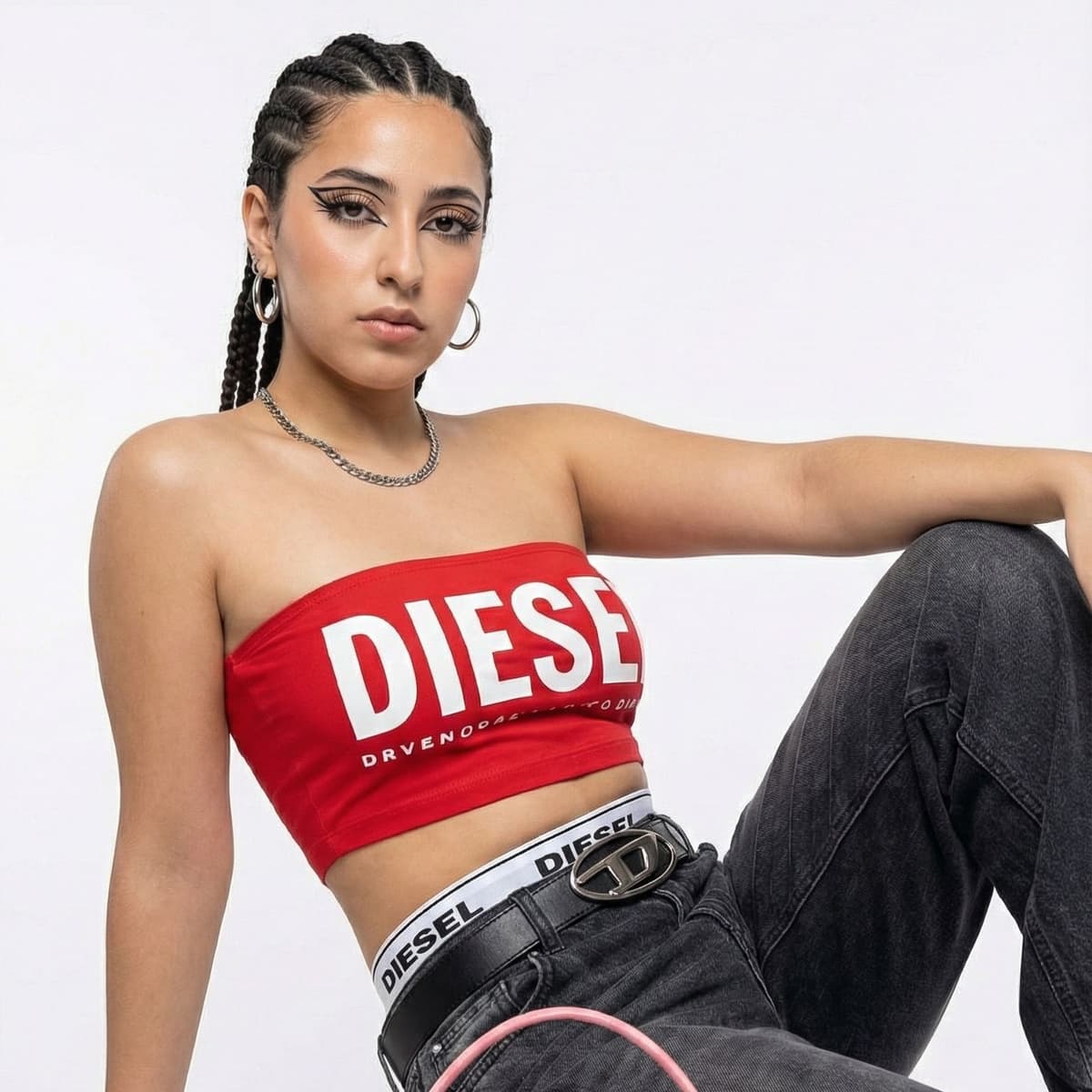 🍒 Diesel Y2K Aesthetic: Free AI Fashion Prompt — Portrait AI art prompt example for Gemini and Stable Diffusion