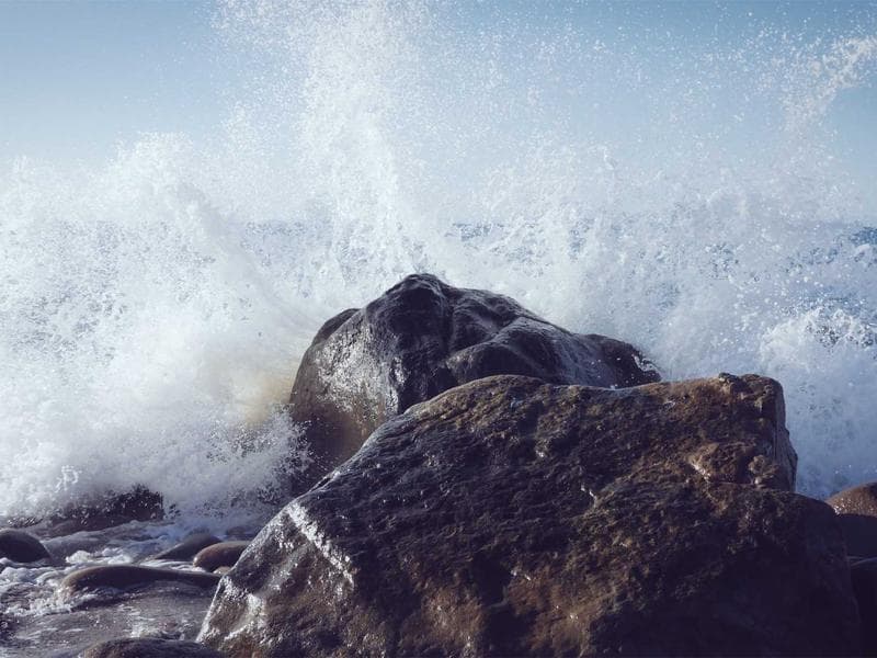 Abstract Liquid Gold — Abstract AI art prompt example for Midjourney and Stable Diffusion