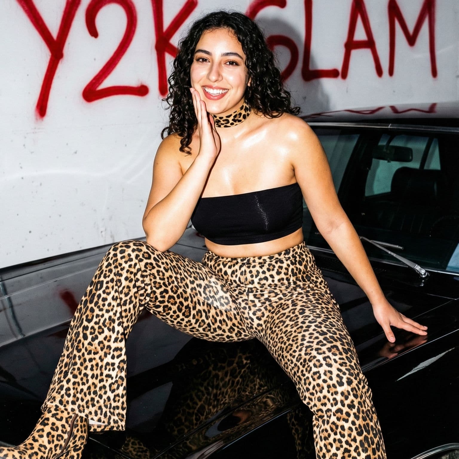 🐆 Y2K Glam Aesthetic: Free AI Art Prompt — Trending Portrait AI art prompt